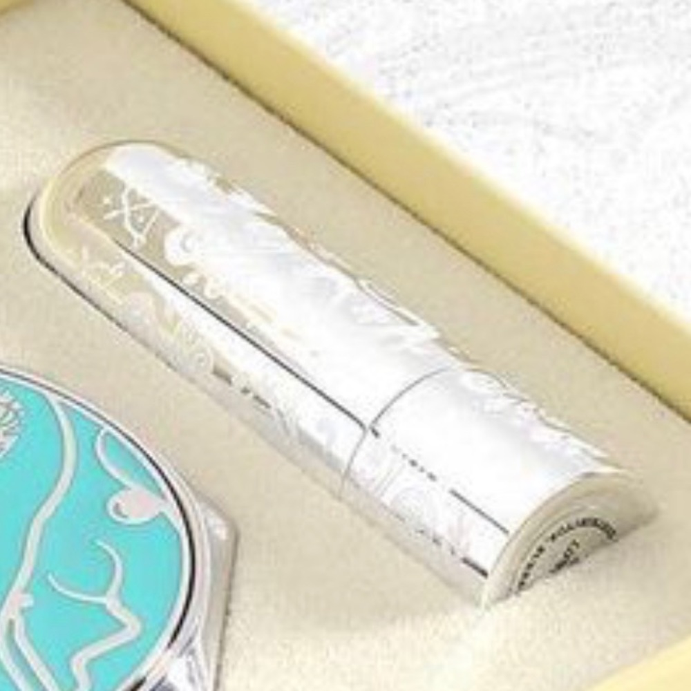 *LIMITED EDITION* Besame Cosmetics Ariel Lipstick